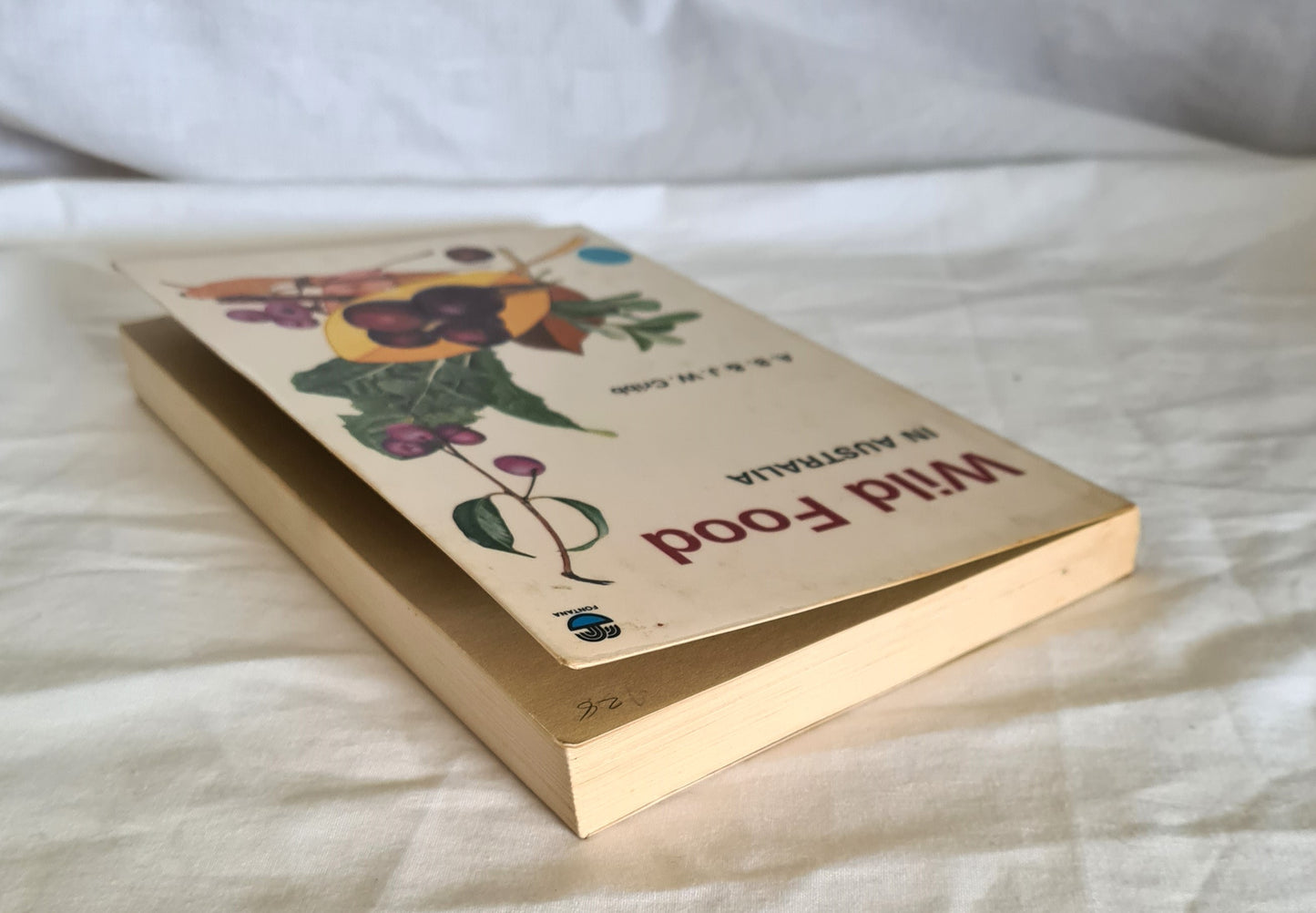 Wild Food in Australia by A. B. & J. W. Cribb