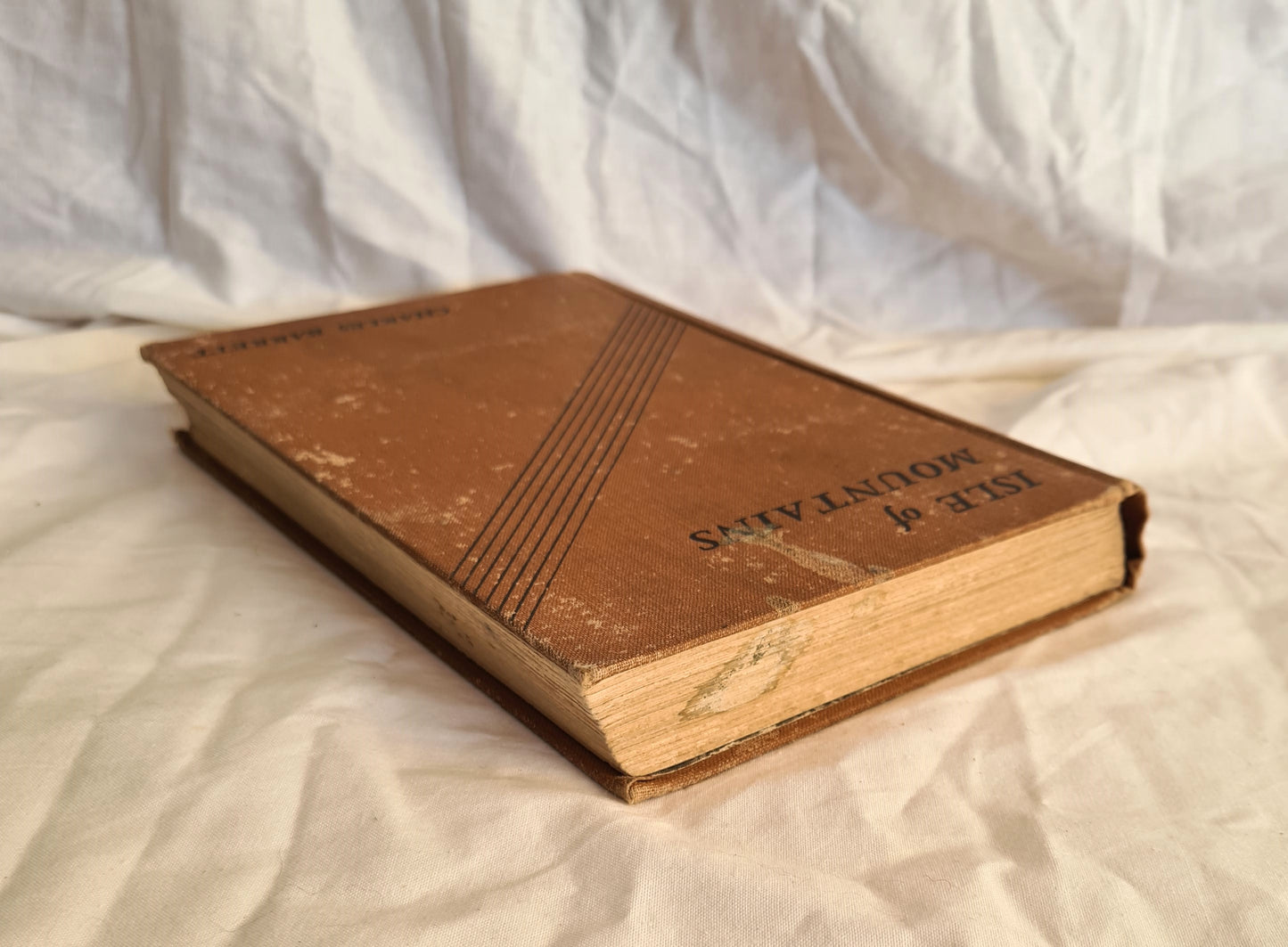 Isle of Mountains by Charles Barrett