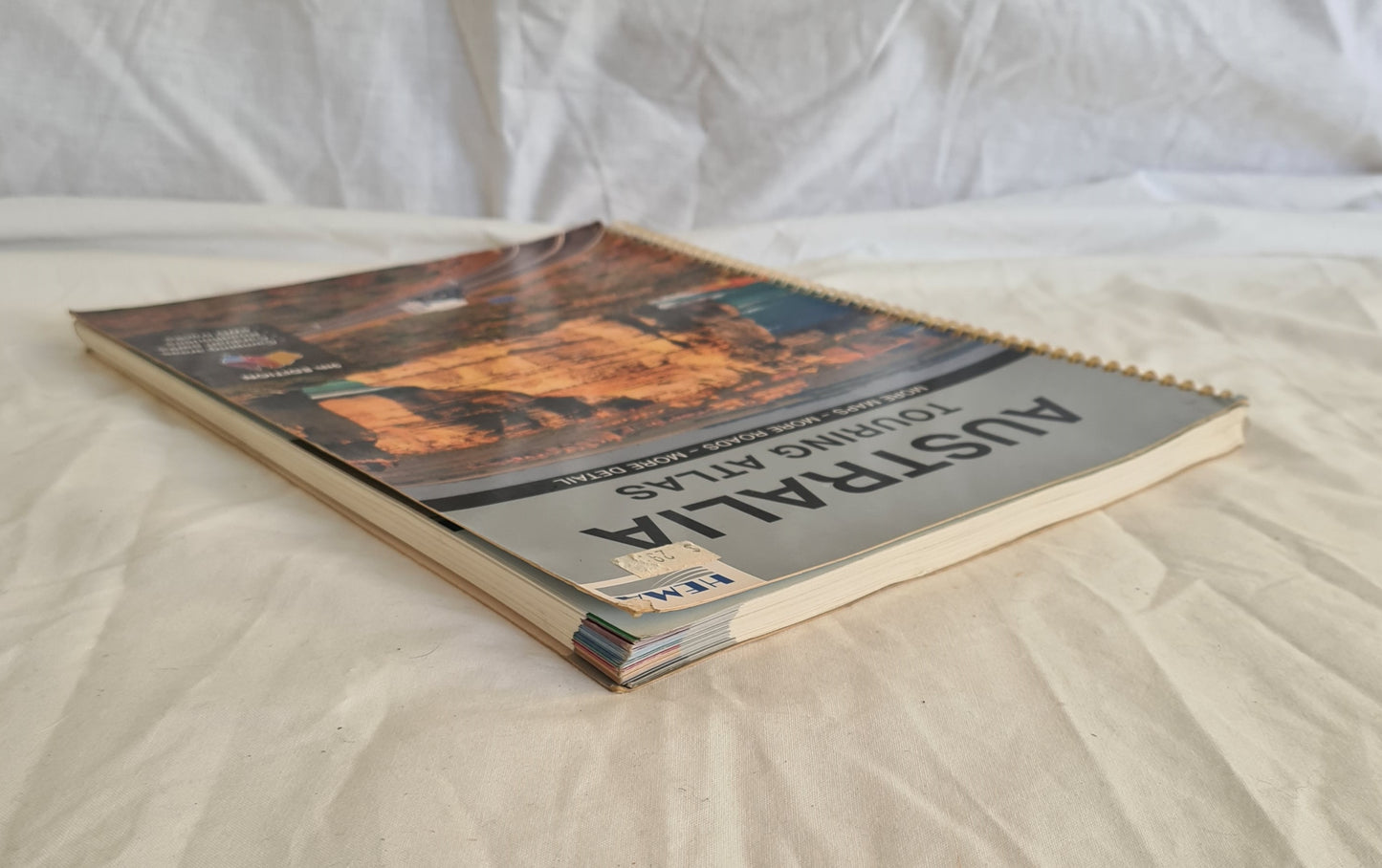 Australia Touring Atlas by Rob Boegheim