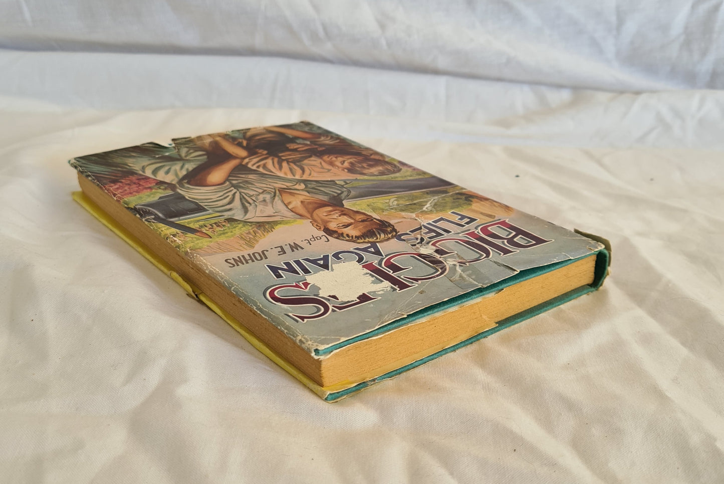 Biggles Flies Again by Capt. W. E. Johns