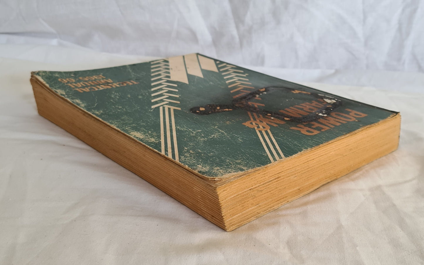 Power Farming Technical Annual 1965-66 by Robert S. G. Simpson