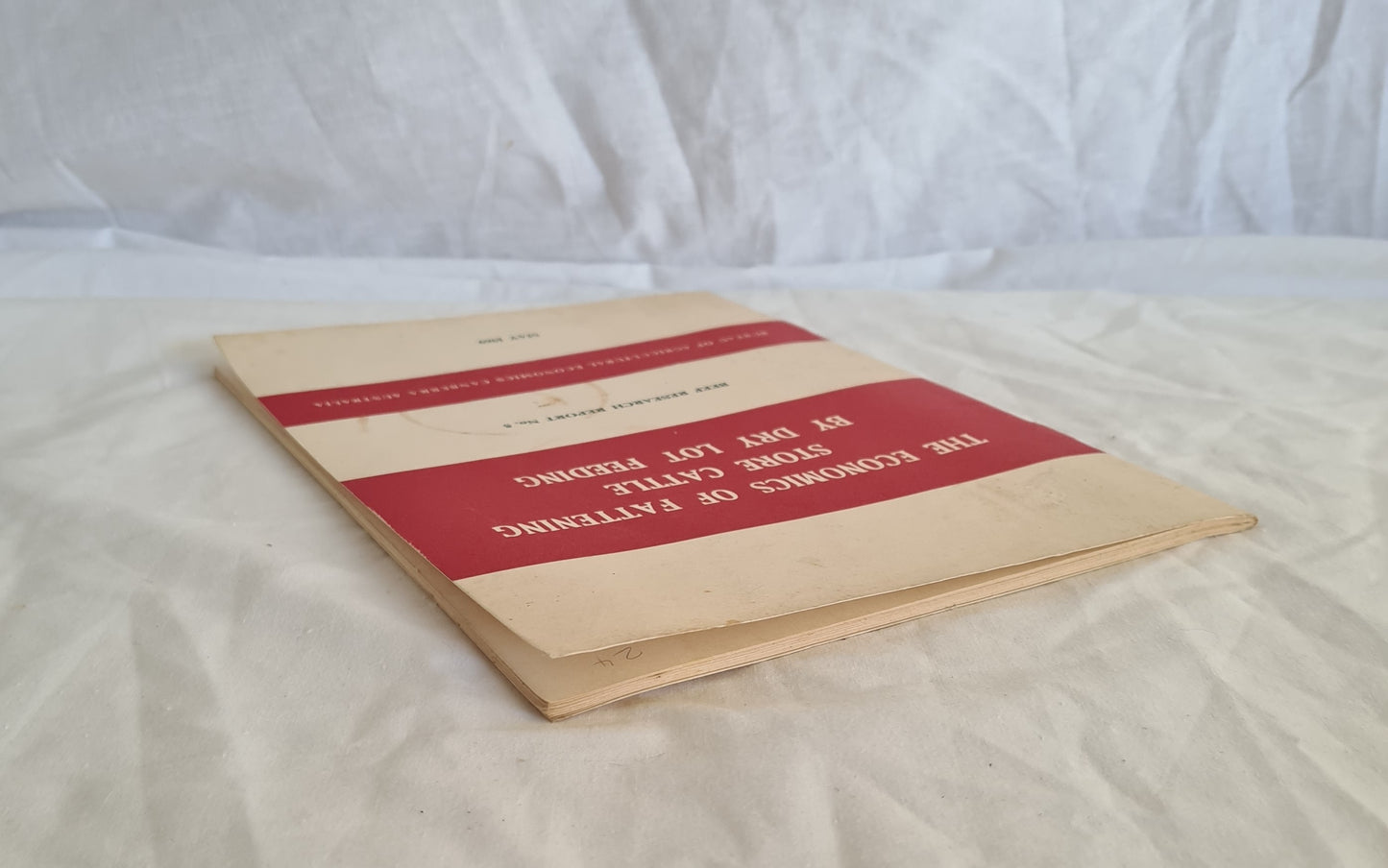 The Economics of Fattening Store Cattle by Dry Lot Feeding: Beef Research Report No. 5