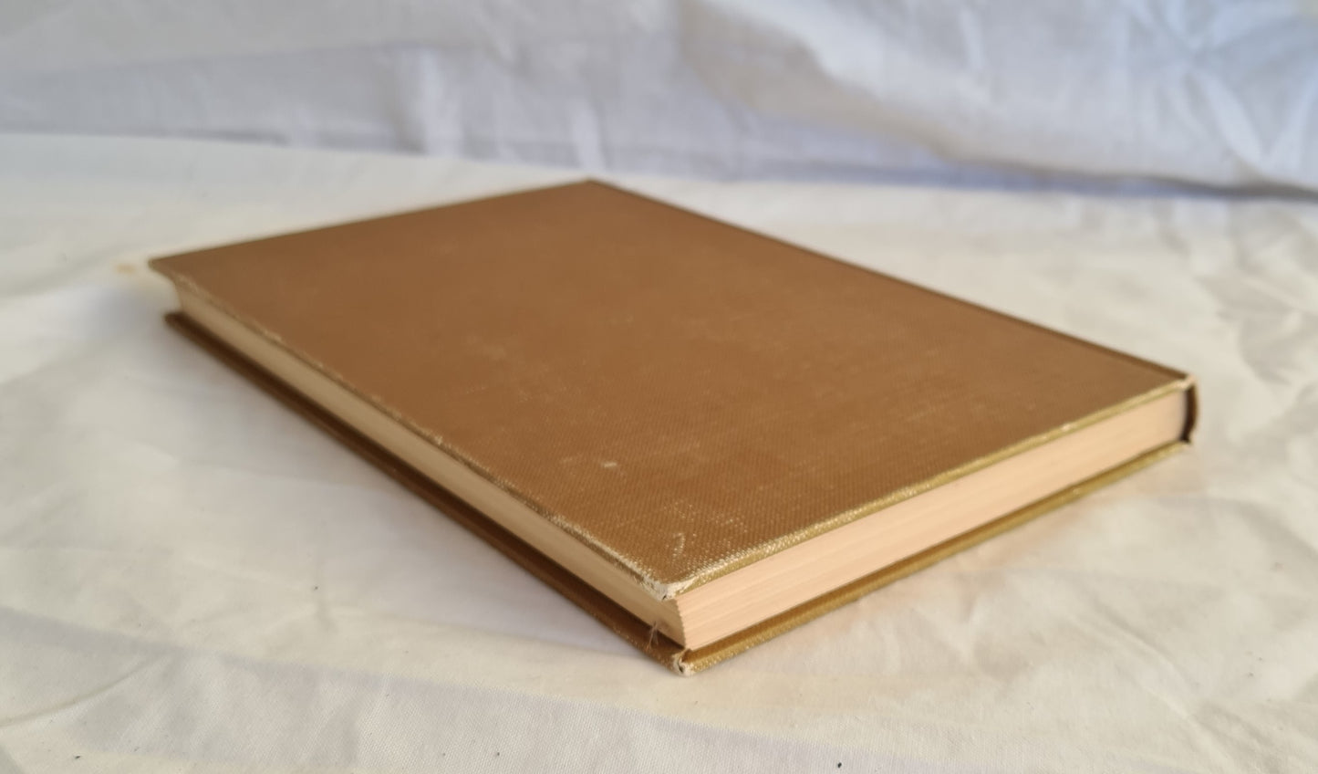 Panic in the Cattle Country by Leslie Rees