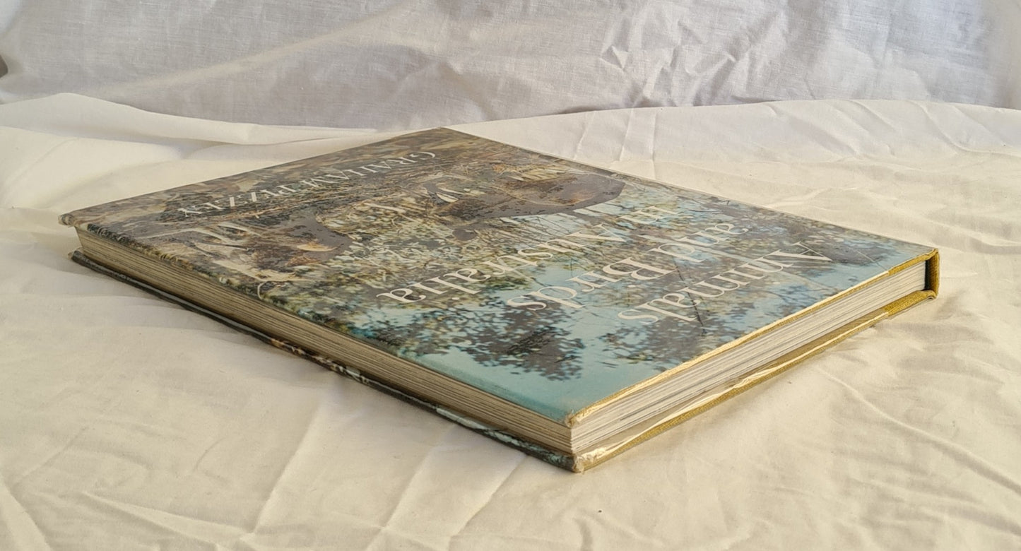 Animals and Birds in Australia by Graham Pizzey