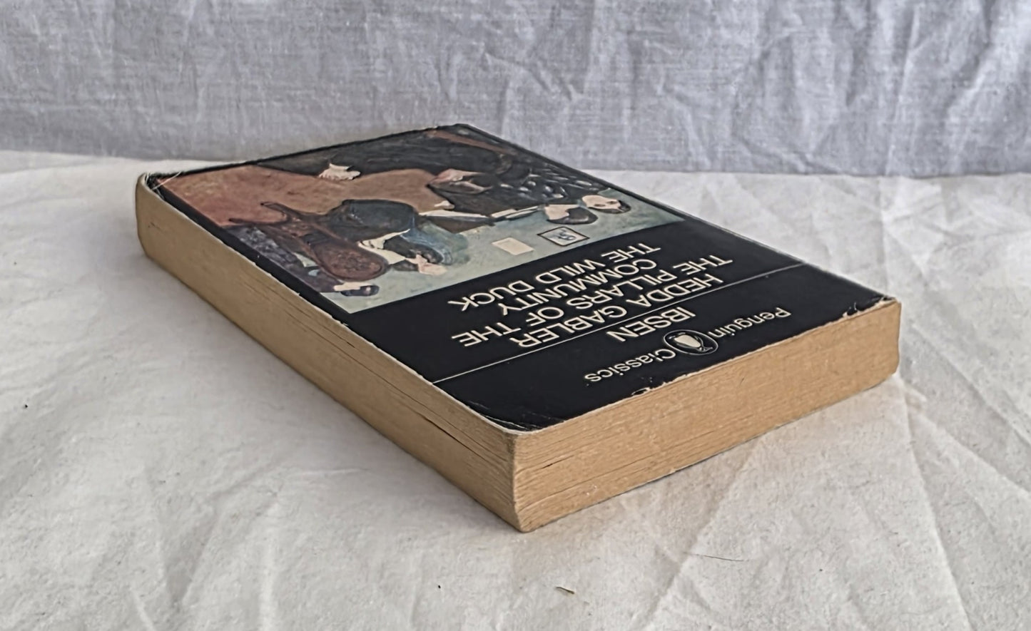 Hedda Gabler and Other Plays by Henrik Ibsen