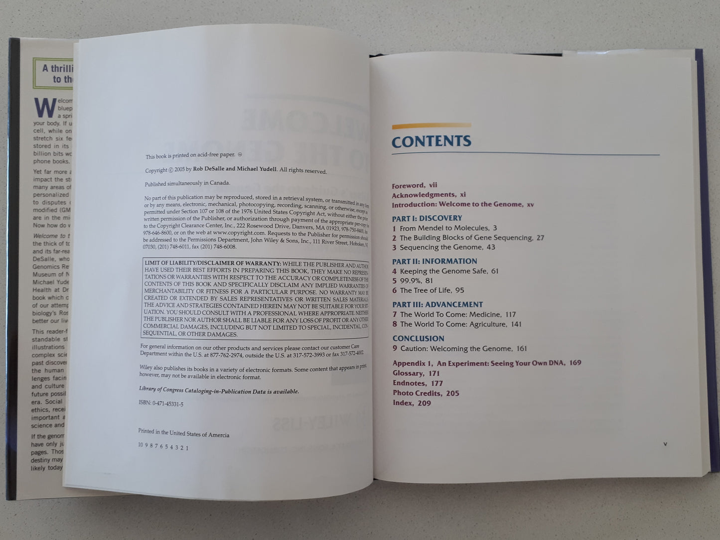 Welcome to the Genome by Rob Desalle and Michael Yudell