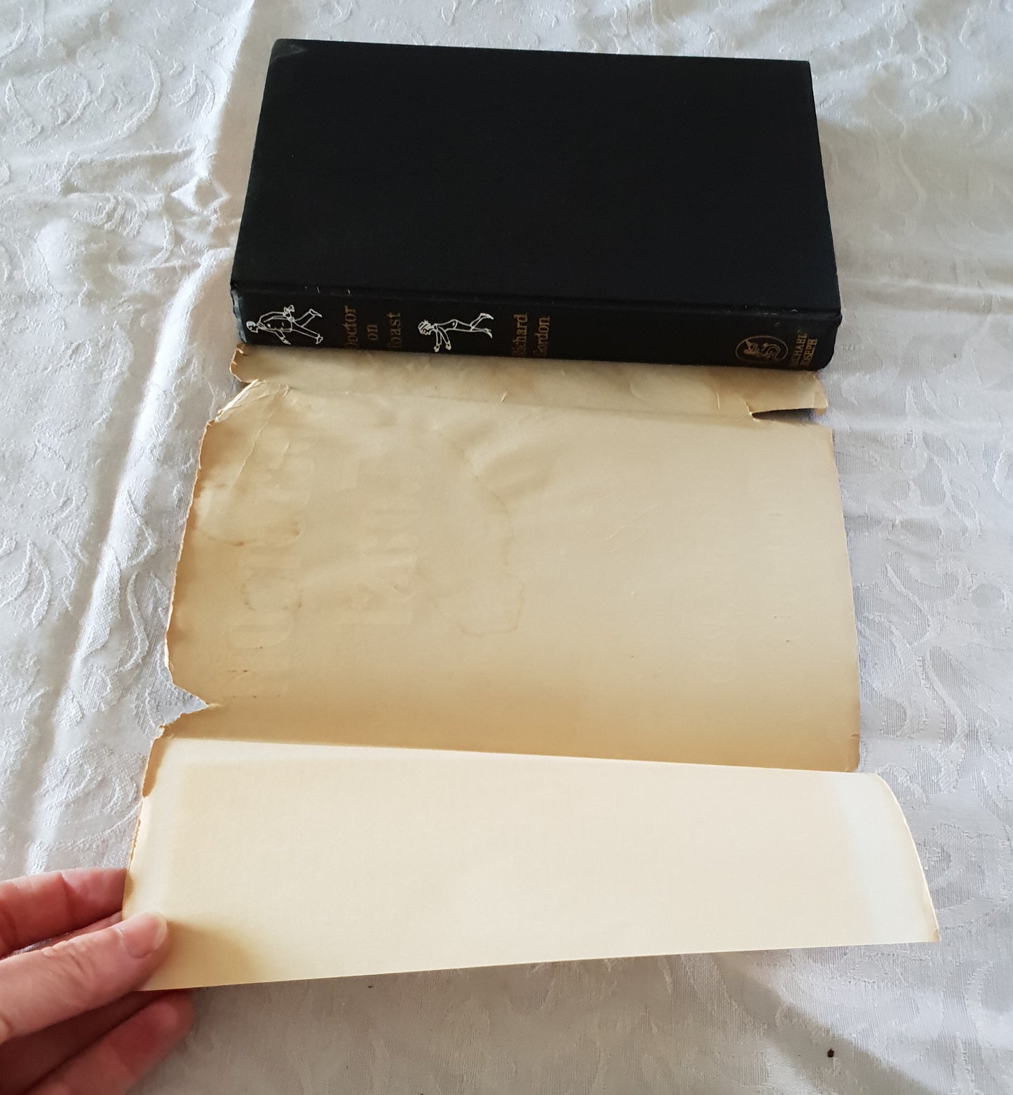 Doctor On Toast by Richard Gordon