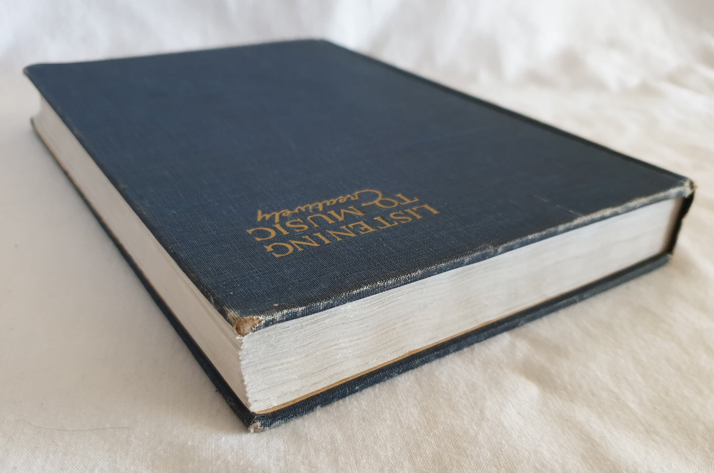 Listening to Music Creatively by Edwin J. Stringham