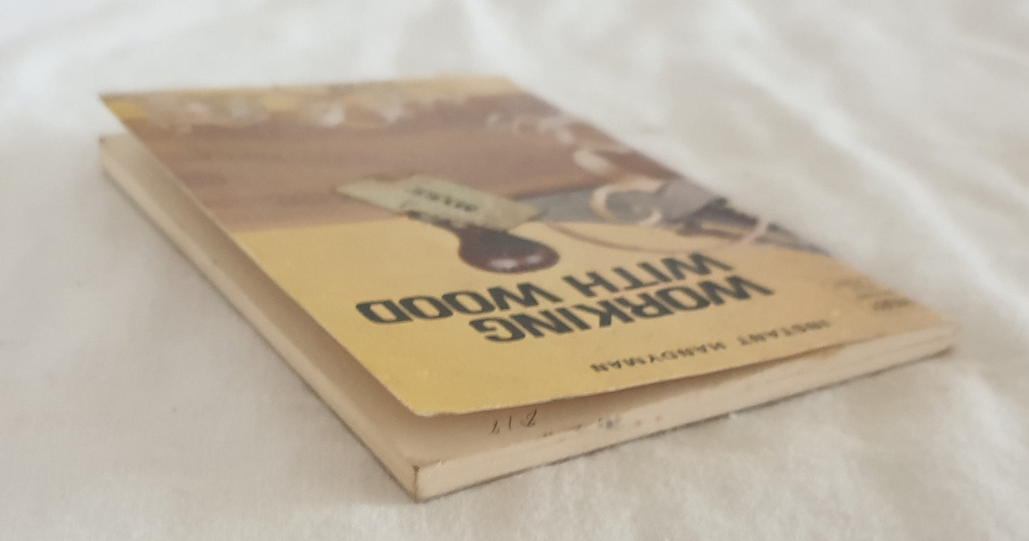 Working With Wood - Instant Handyman