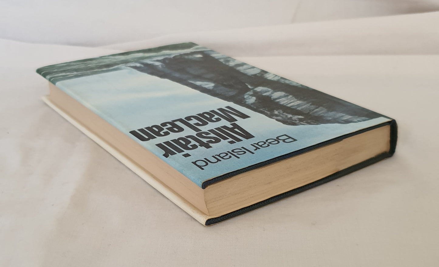 Bear Island by Alistair Maclean