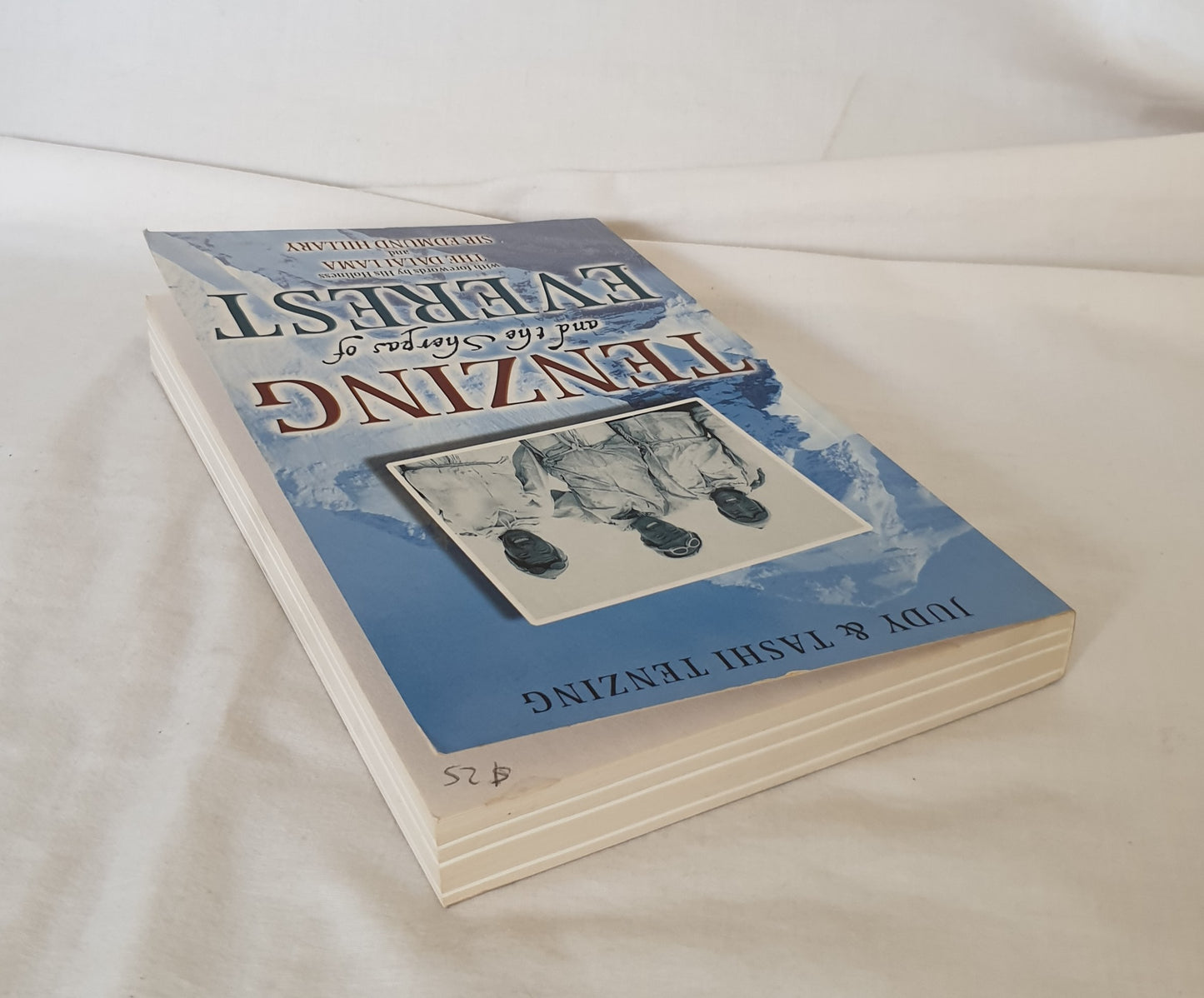 Tenzing and the Sherpas of Everest by Judy & Tashi Tenzing