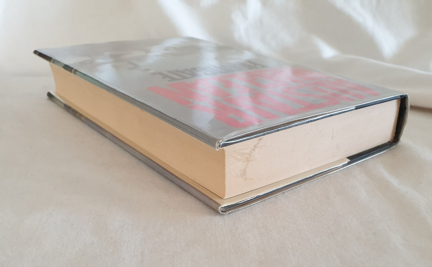 Floodgate by Alistair Maclean