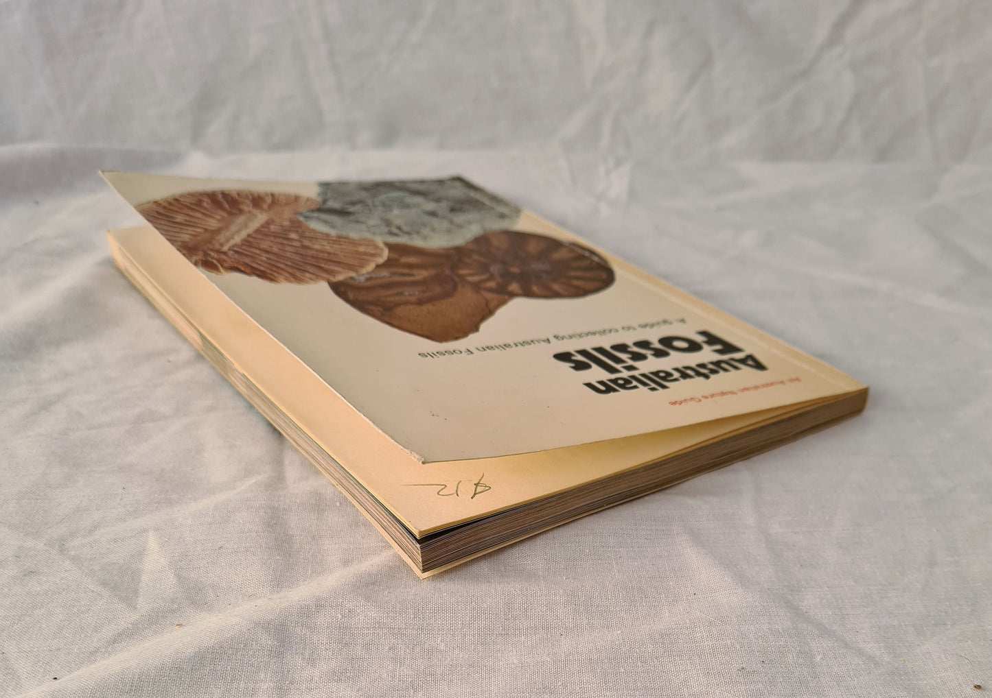 Australian Fossils by Douglas M Sone and Sharman N Bawden