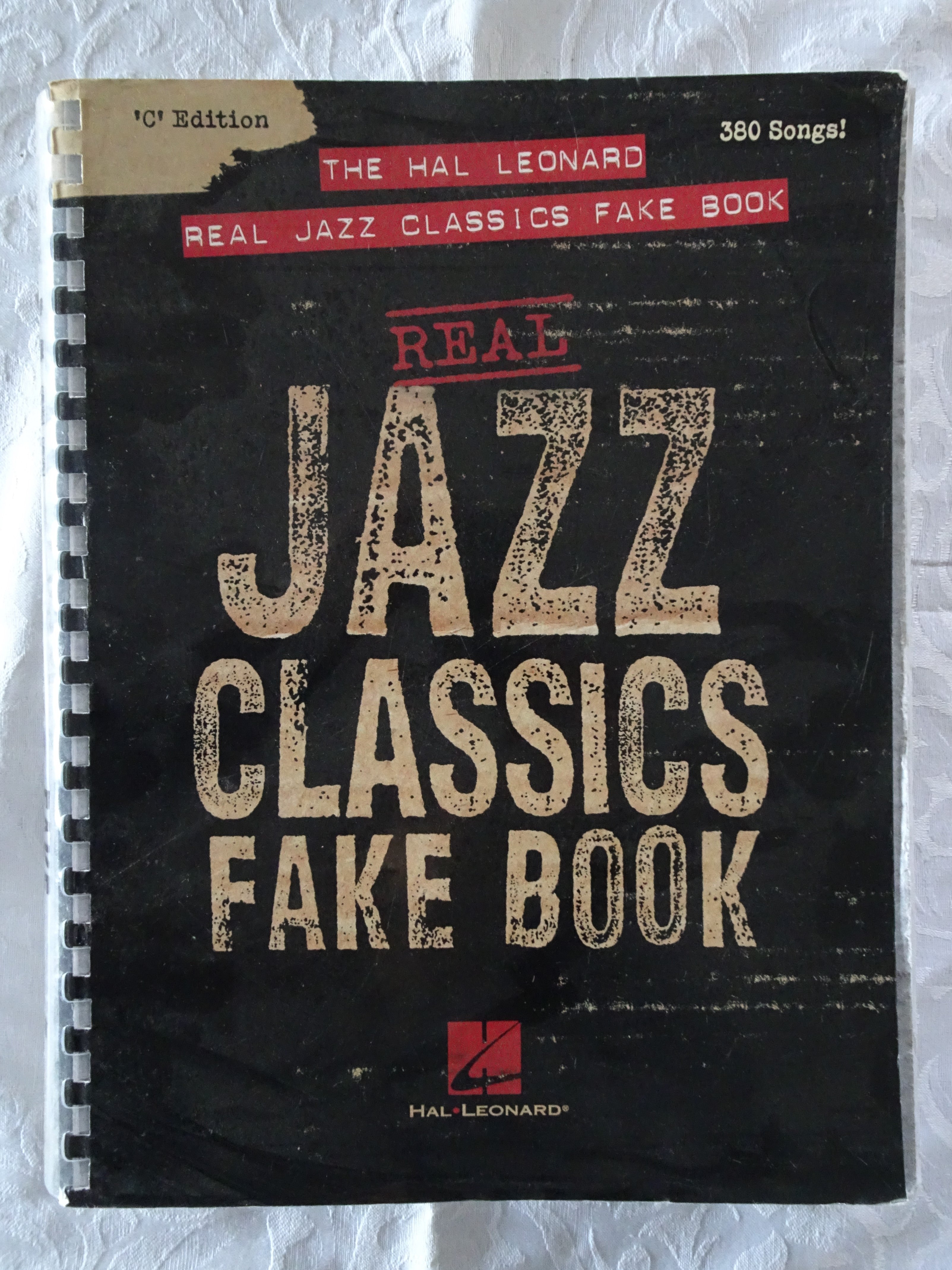 楽譜 Real Jazz Standards Fake Book Real Jazz Classics Fake Book by Hal Leonard – Morgan's Rare Books