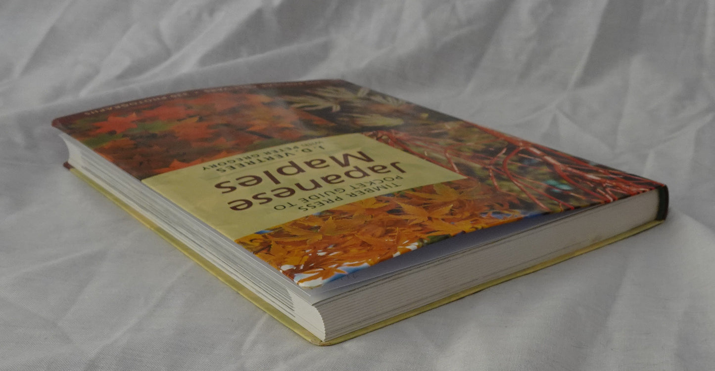 Japanese Maples by J. D. Vertrees