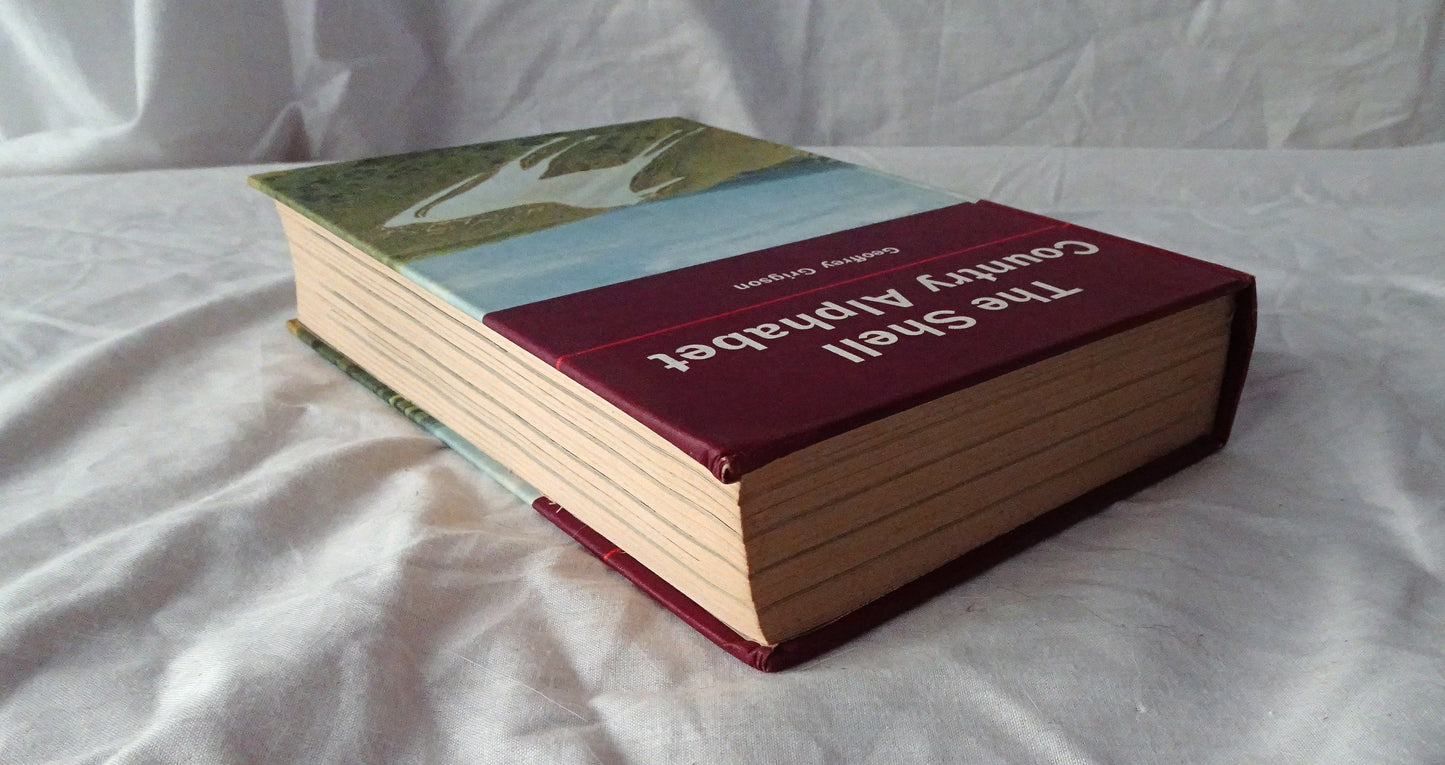 The Shell Country Alphabet by Geoffrey Grigson