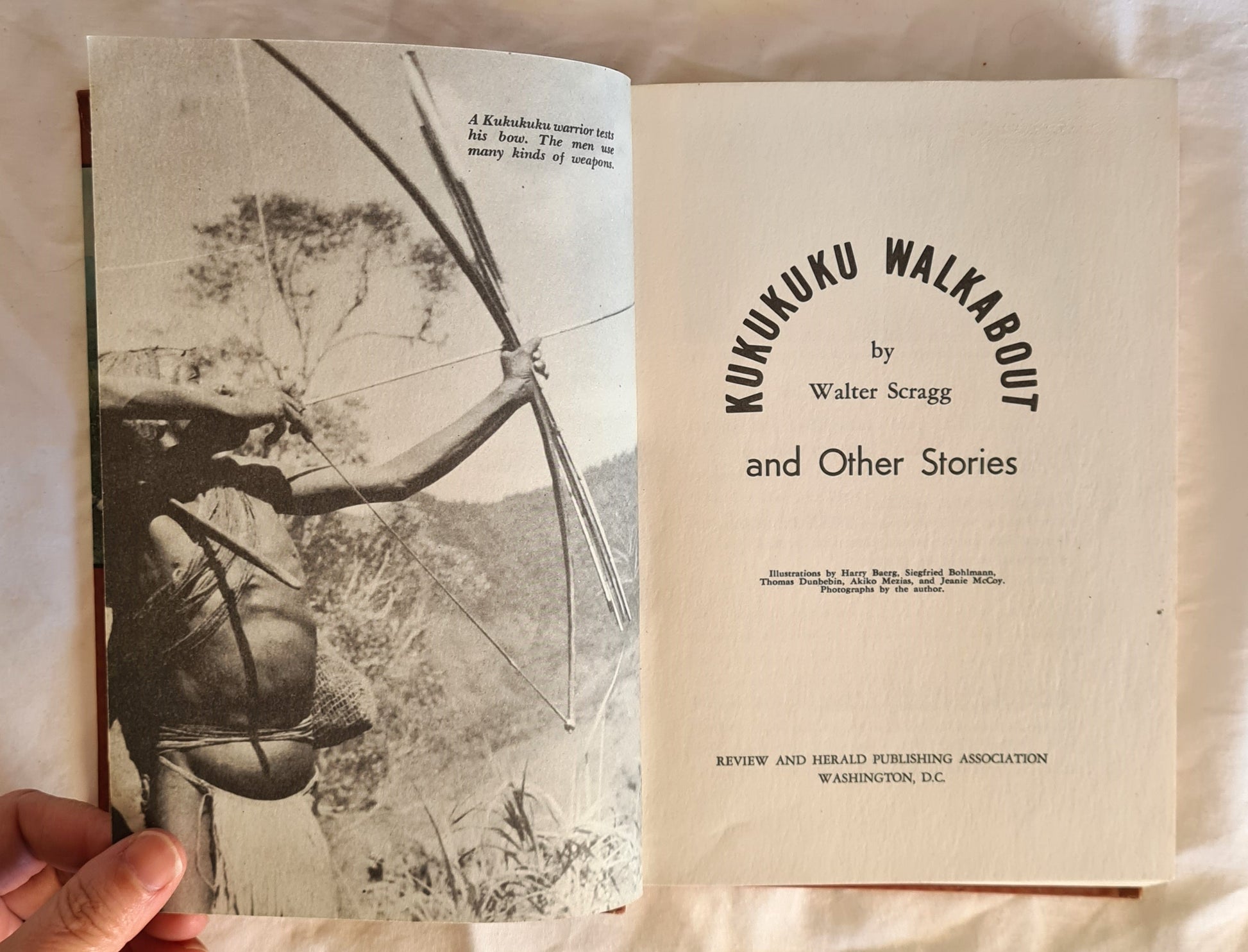 Kukukuku Walkabout  and Other Stories  by Walter Scragg