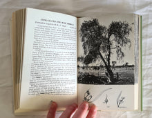 Load image into Gallery viewer, A Field Guide to Australian Trees by Ivan Holliday and Ron Hill