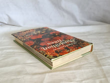 Load image into Gallery viewer, A Field Guide to Australian Trees by Ivan Holliday and Ron Hill