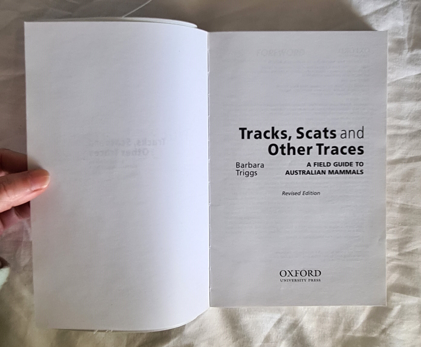 Tracks, Scats and Other Traces by Barbara Triggs