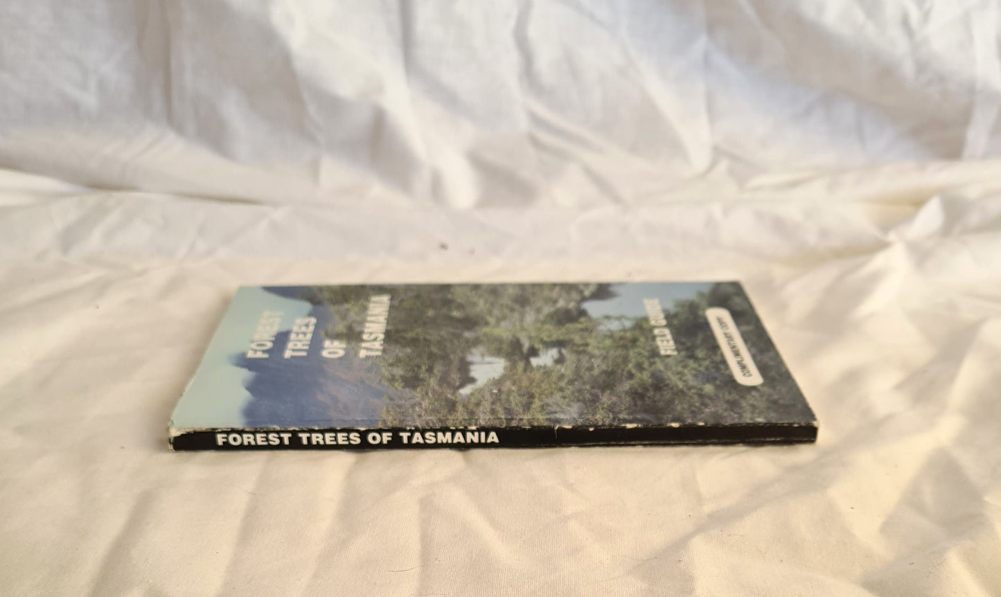 Forest Trees of Tasmania by Peter Naughton