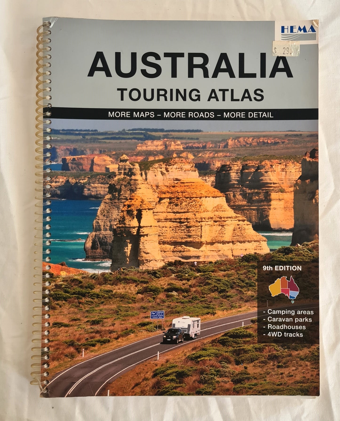 Australia Touring Atlas  9th Edition  by Rob Boegheim