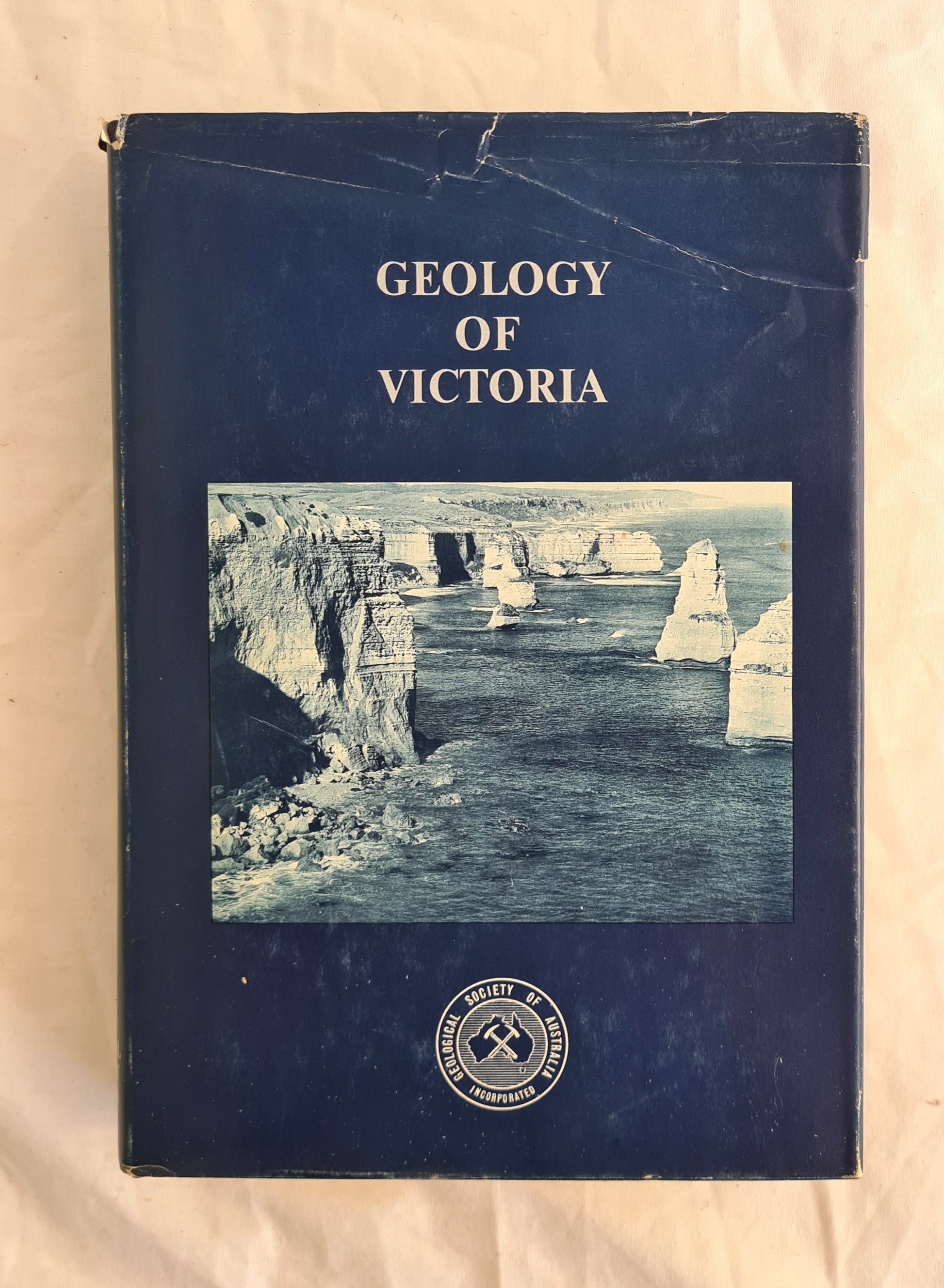 Geology of Victoria  Geological Society of Australia Special Publication No. 5  Edited by J. G. Douglas and J. A. Ferguson