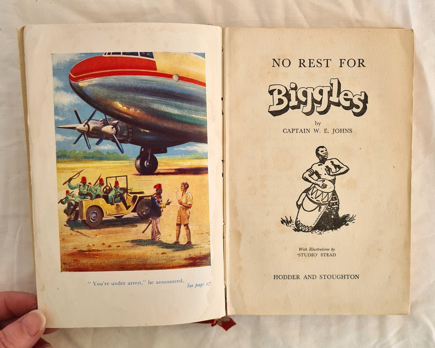 No Rest for Biggles  by Captain W. E. Johns  illustrated by ‘Studio’ Stead