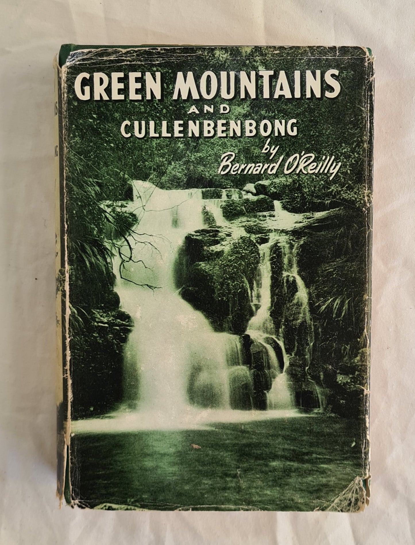 Green Mountains and Cullenbenbong by Bernard O’Reilly
