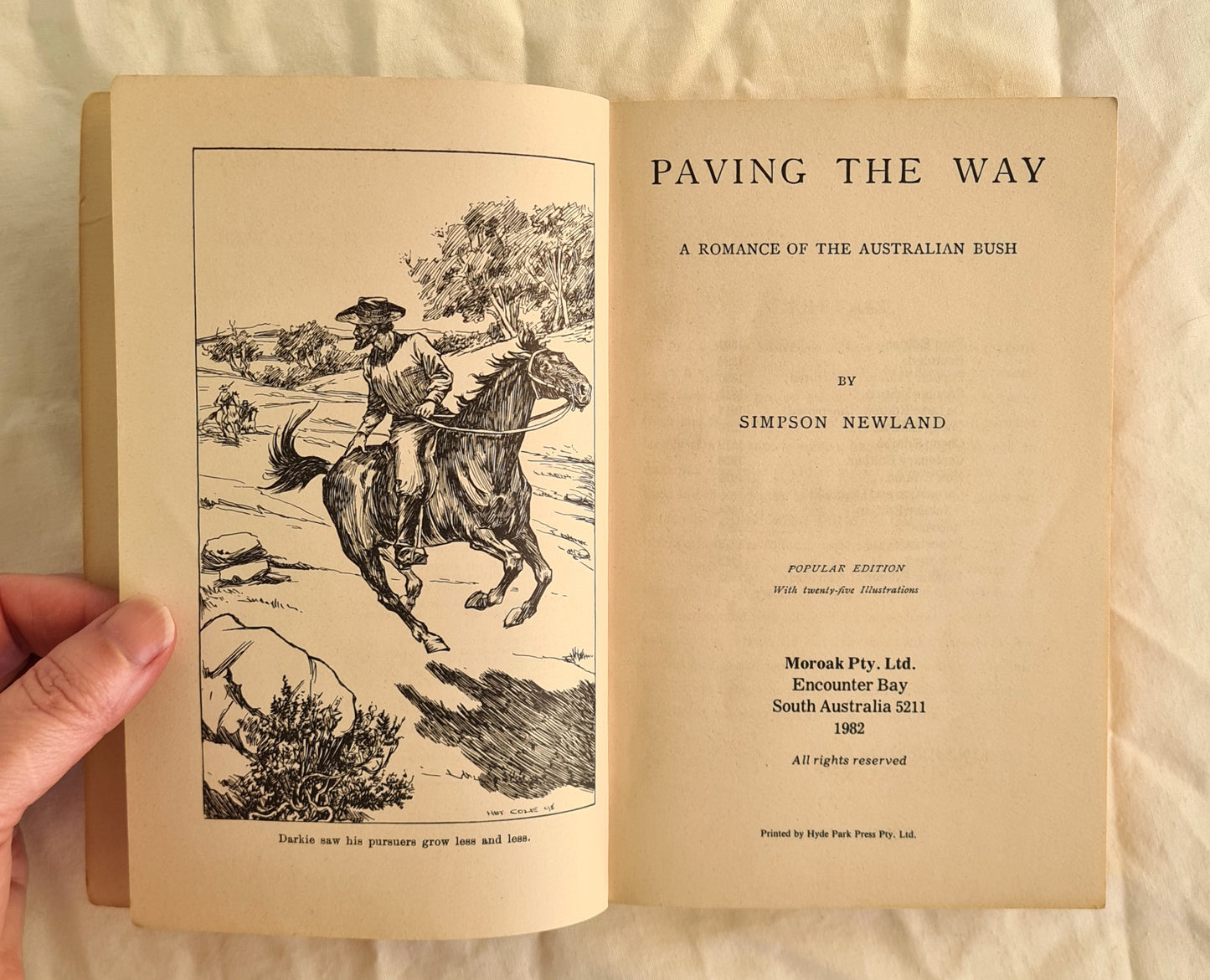 Paving the Way by Simpson Newland (PB)