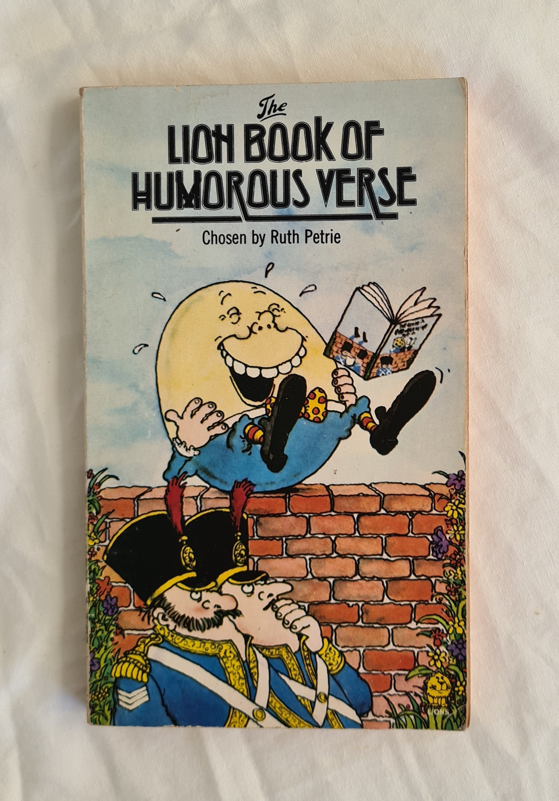 Humor Verse The Lion Book of Humorous Verse by Ruth Petrie – Morgan's Rare Books