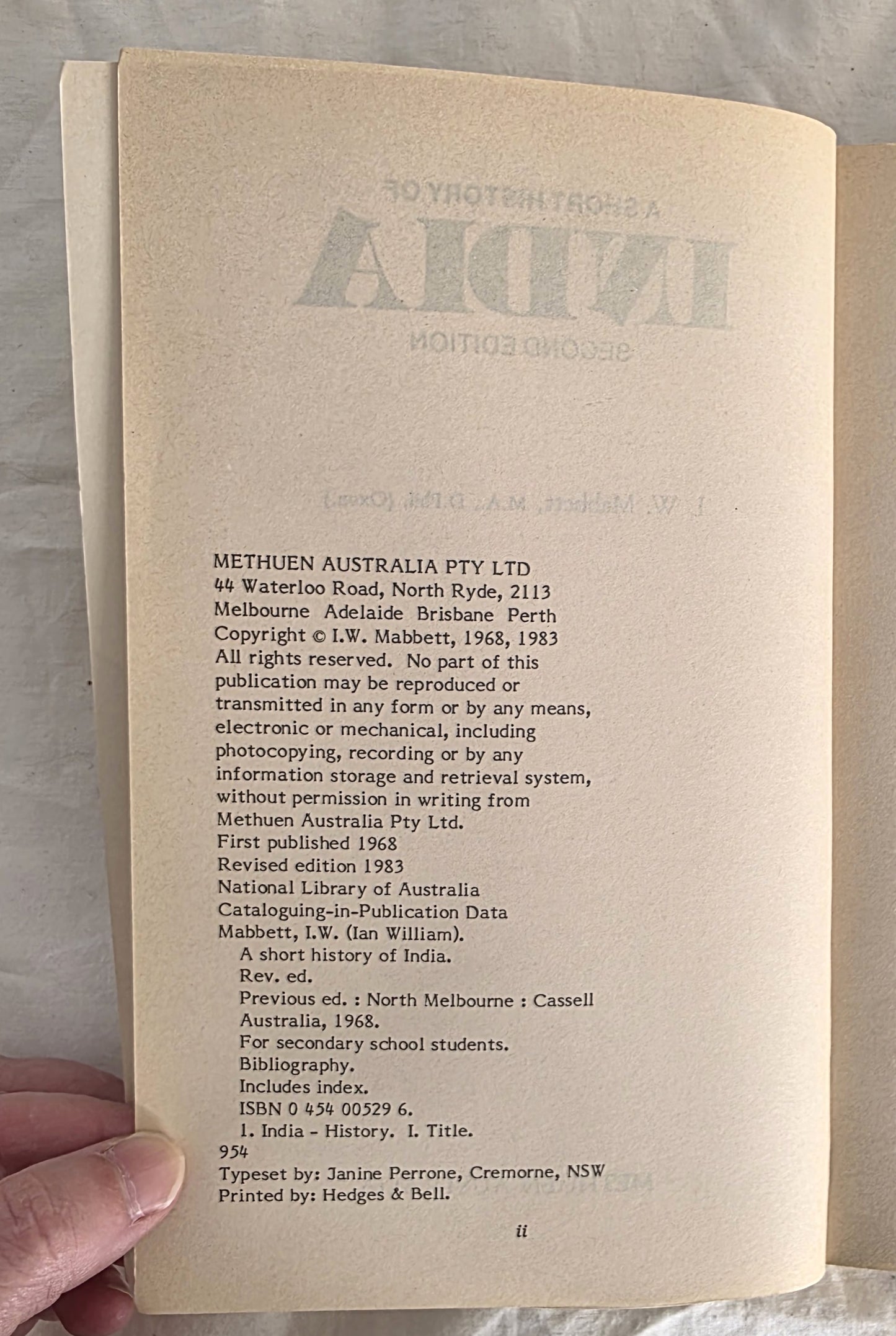 A Short History of India by Ian W. Mabbett