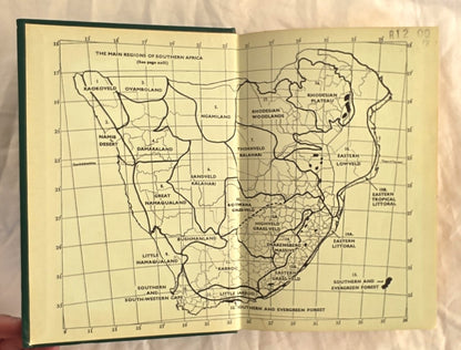 Roberts Birds of South Africa by G. R. McLachlan and R. Liversidge