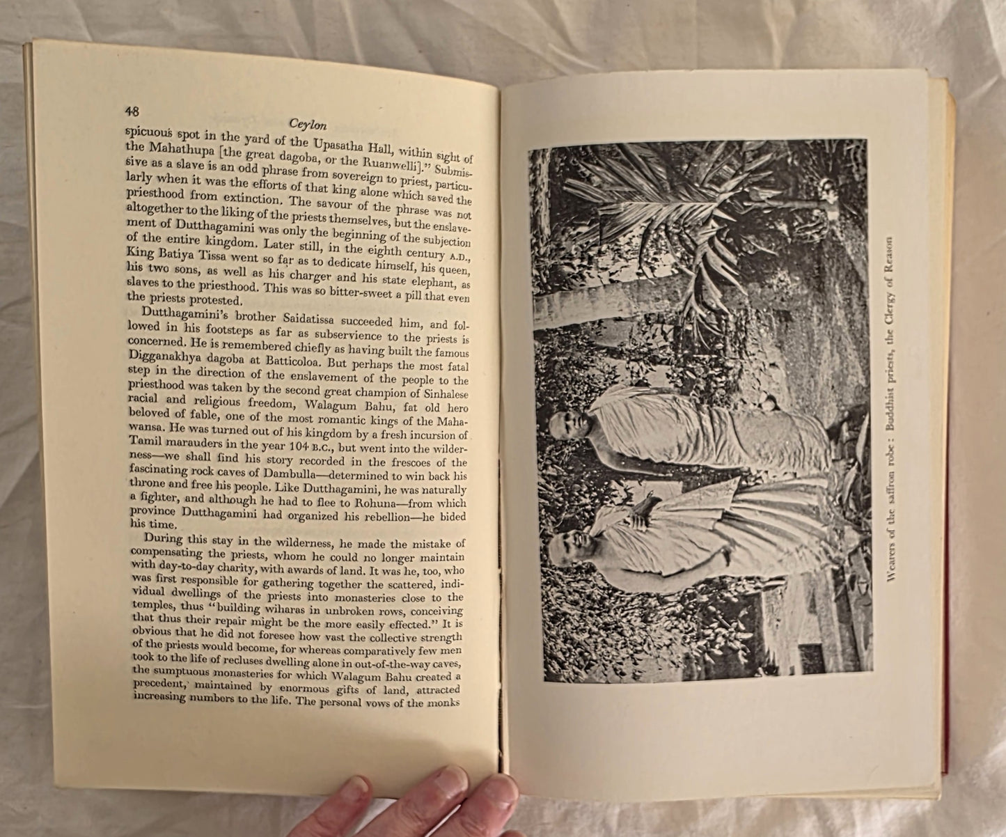 Ceylon Pearl of the East by Harry Williams