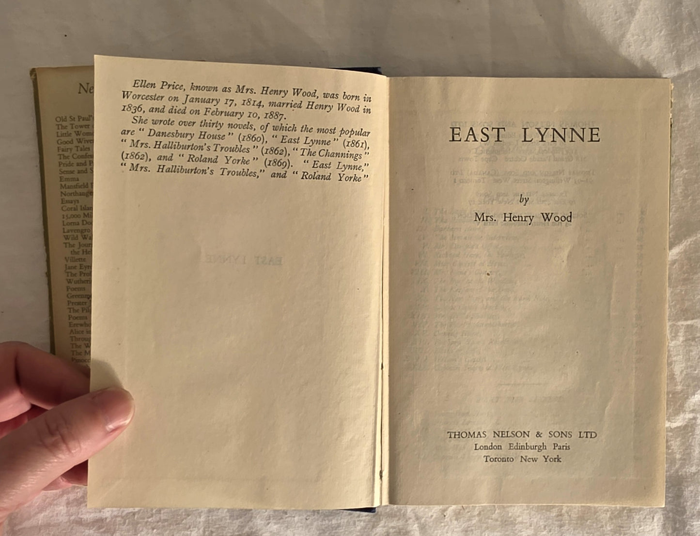 East Lynne by Mrs. Henry Wood