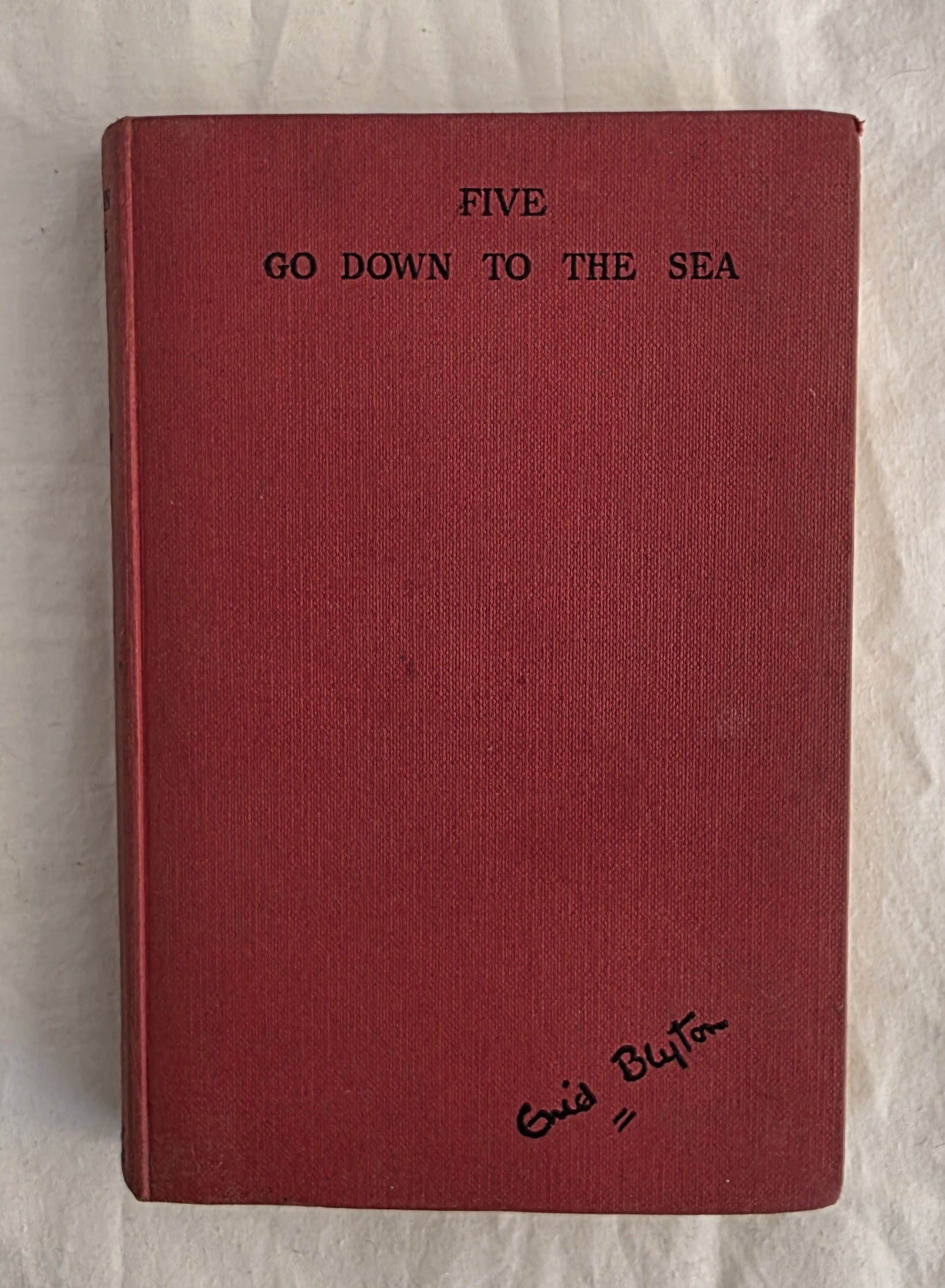 Five Go Down to the Sea
by Enid Blyton
illustrated by Eileen Soper