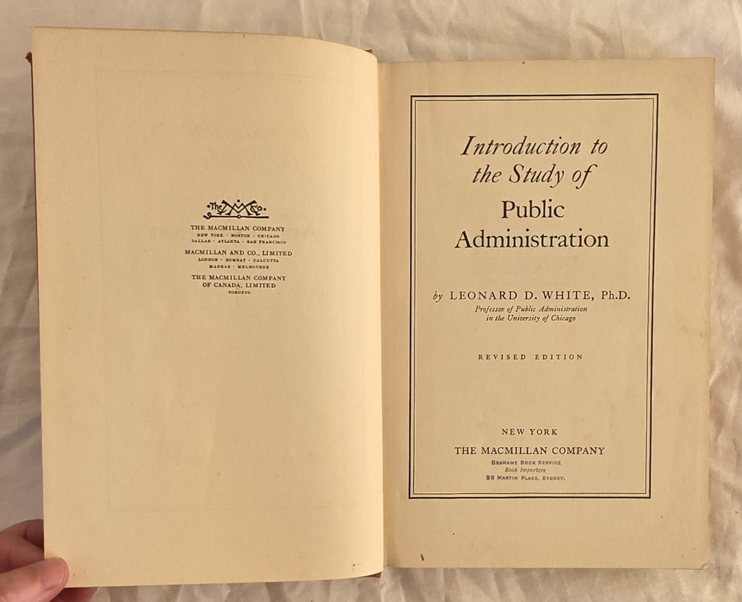 Introduction to the Study of Public Administration by Leonard D. White