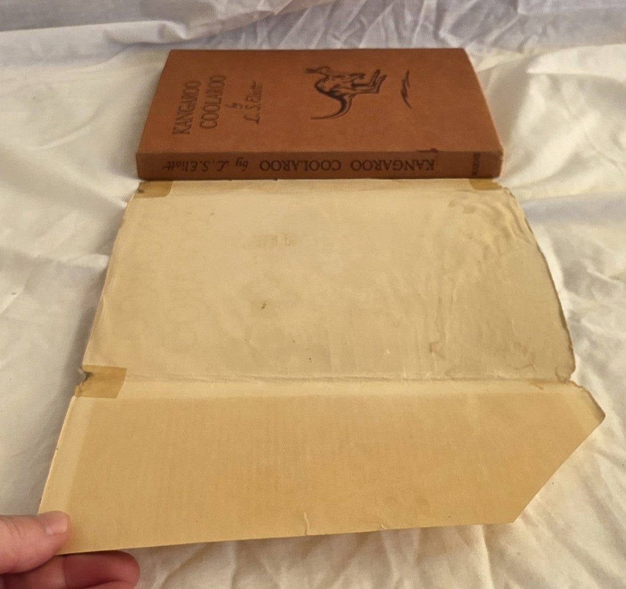 Kangaroo Coolaroo by Lydia S. Eliott