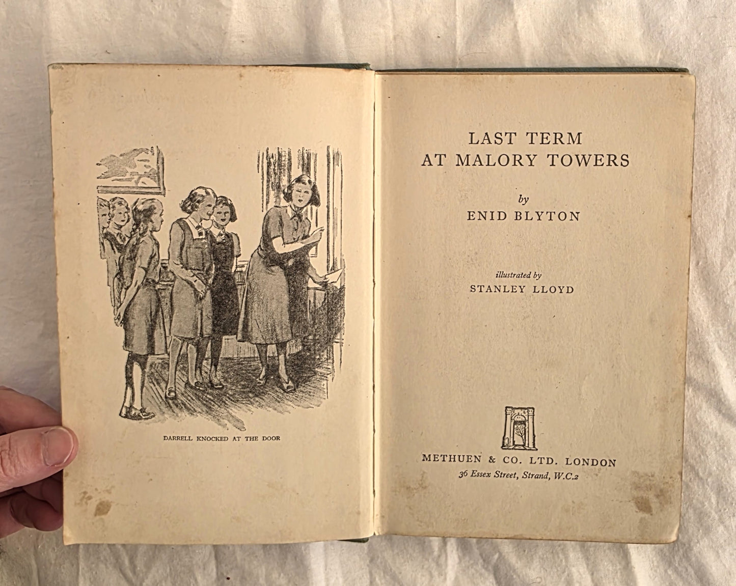 Last Term at Malory Towers by Enid Blyton