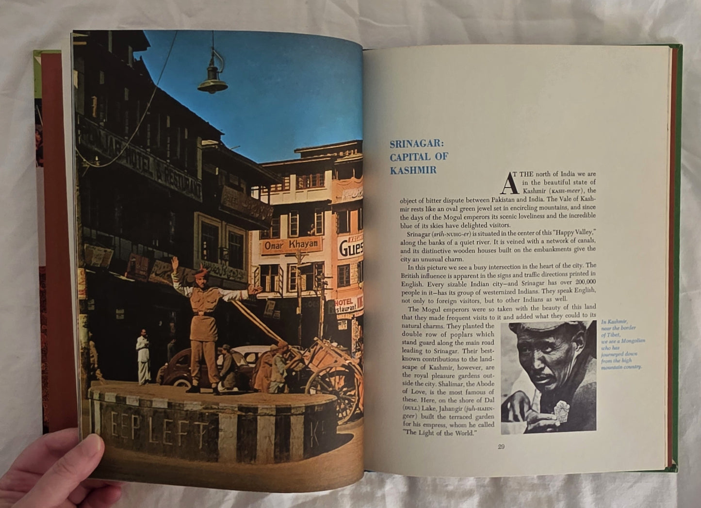 Let’s Travel in India by Darlene Geis