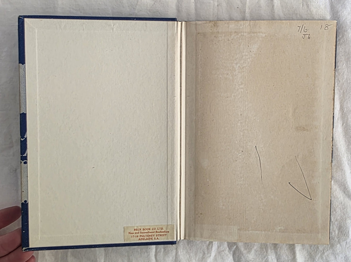 Secret Seven on the Trail by Enid Blyton