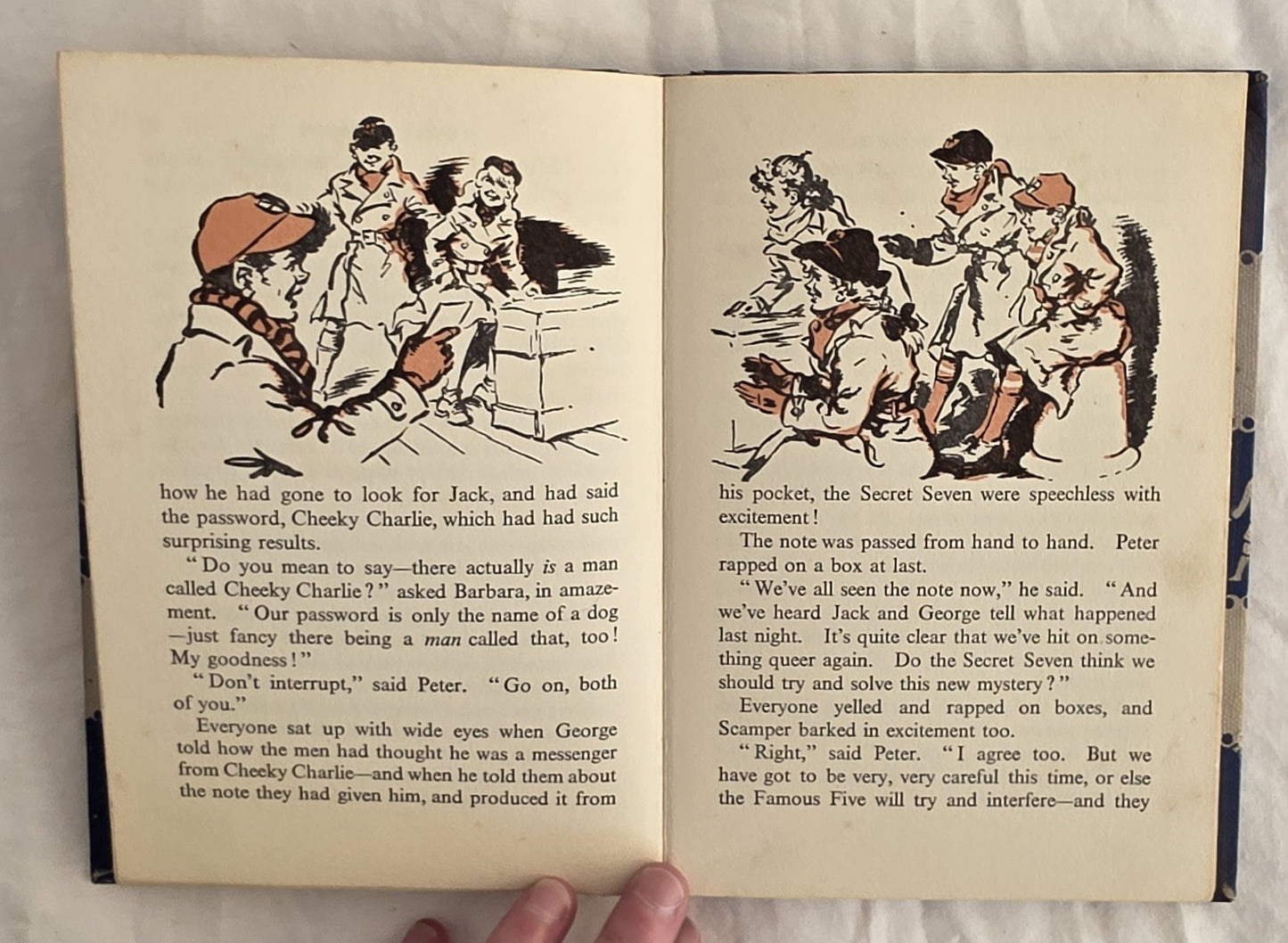 Secret Seven on the Trail by Enid Blyton