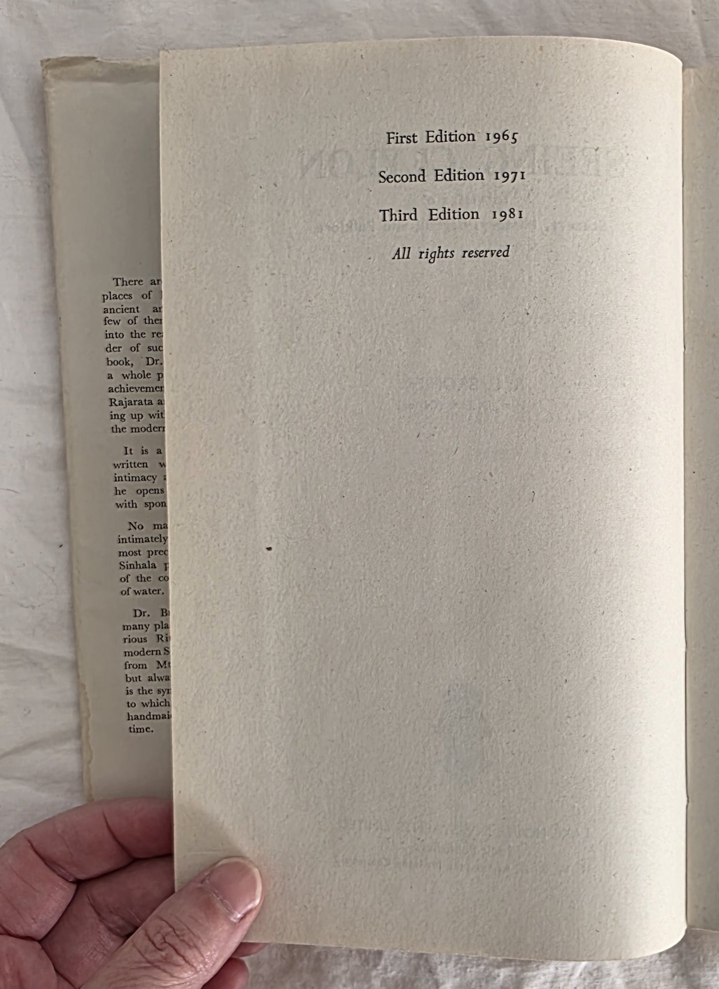 Seeing Ceylon by R. L. Brohier