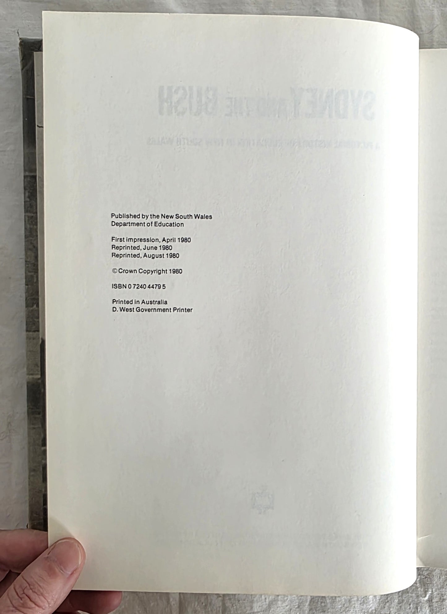 Sydney and the Bush  A Pictorial History of Education in New South Wales