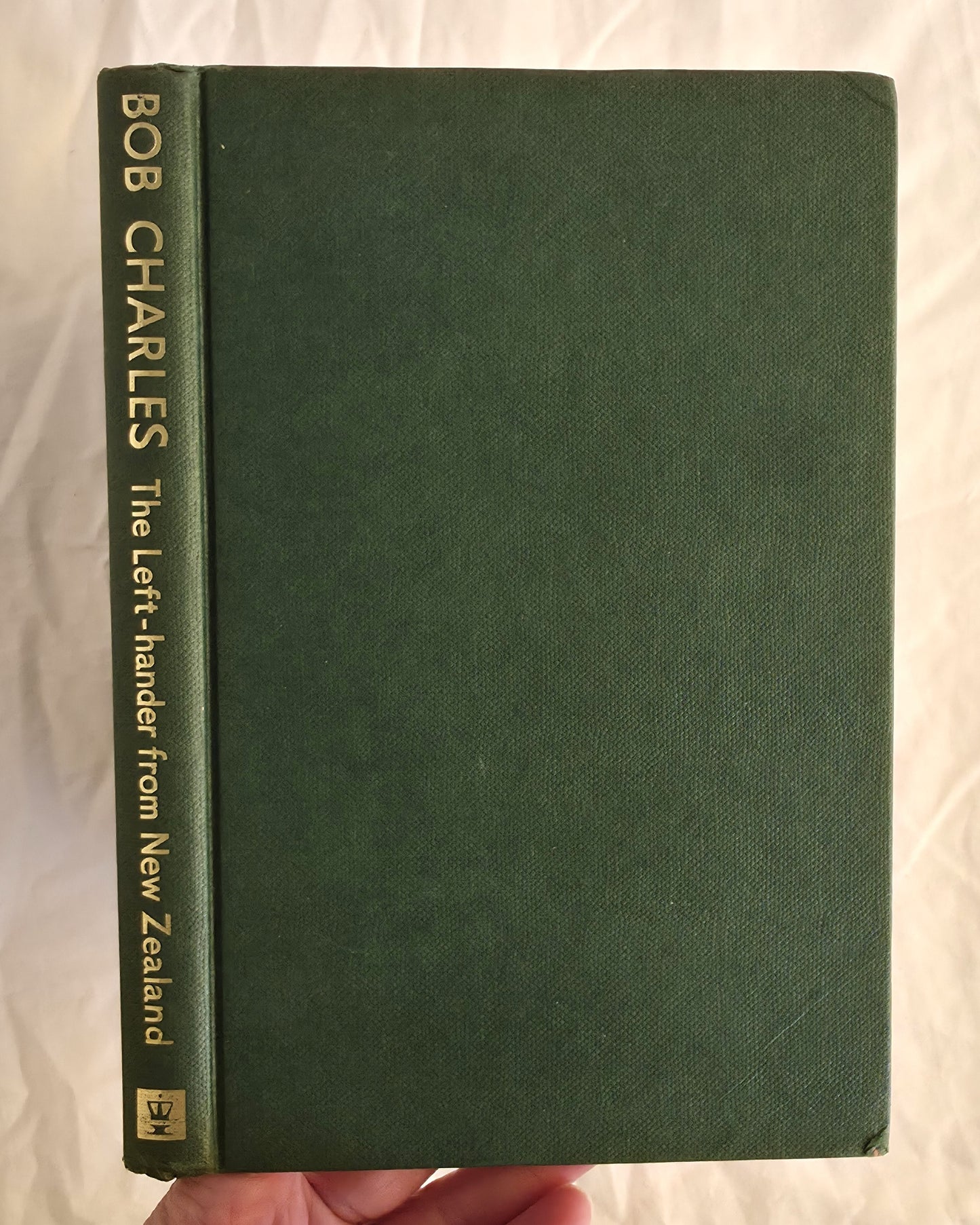 The Left-Hander from New Zealand
A Book of Golf Instruction
by Bob Charles with Roger P. Ganem