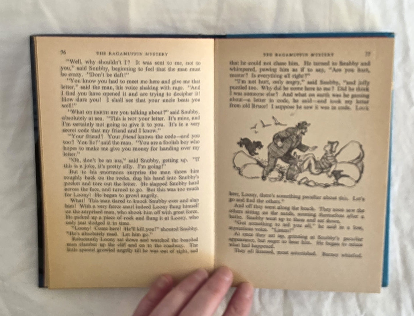 The Ragamuffin Mystery by Enid Blyton