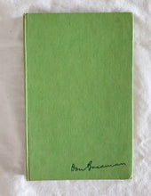 Load image into Gallery viewer, How To Play Cricket by Don Bradman