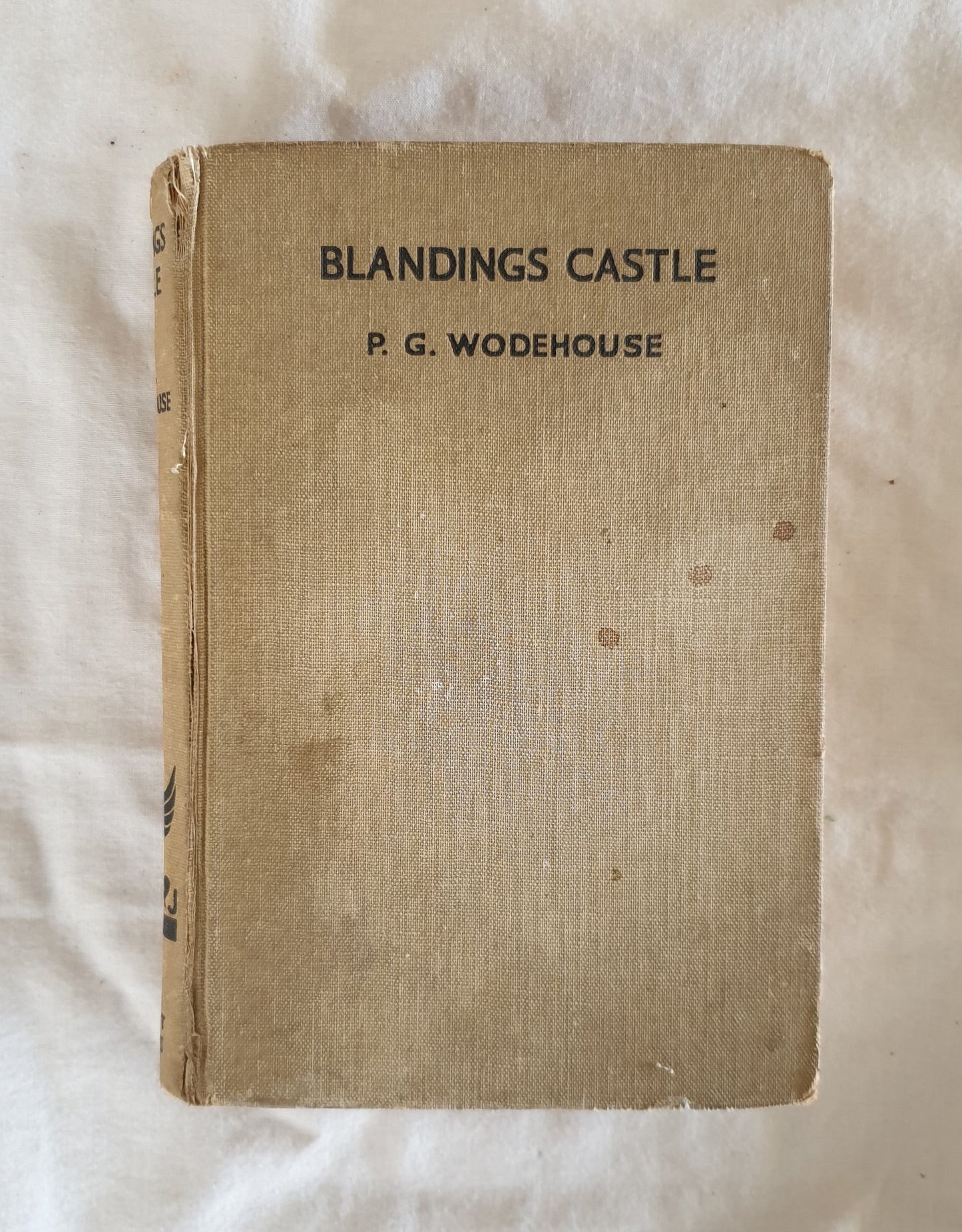 Blandings Castle and Elsewhere by P. G. Wodehouse