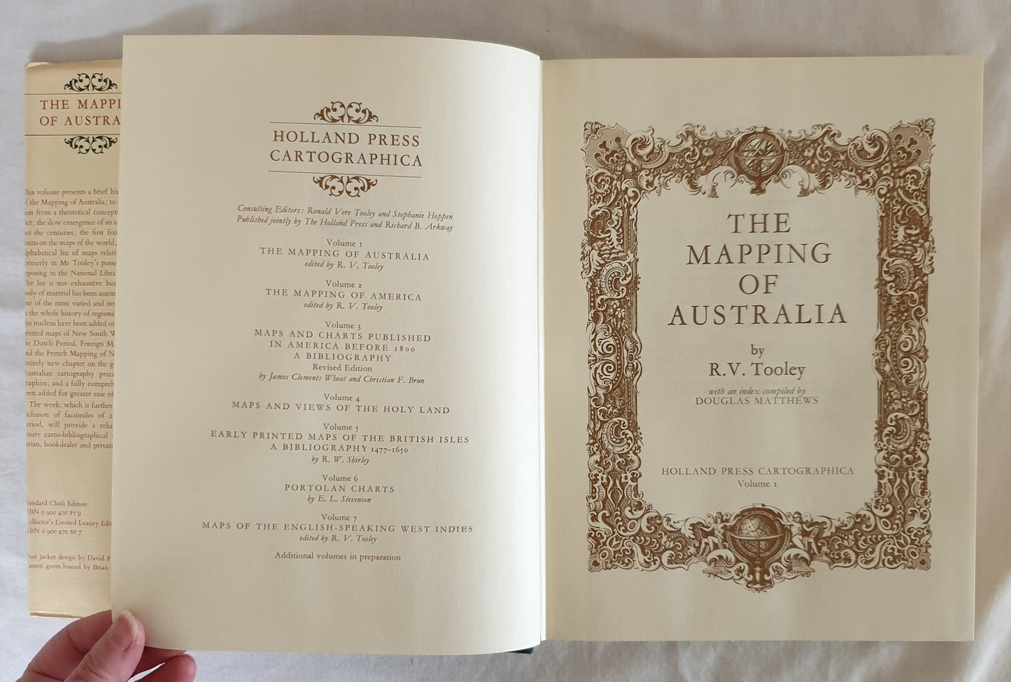 The Mapping of Australia by R. V. Tooley