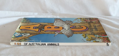 ABC of Australian Animals Illustrated by Robert E. Smith
